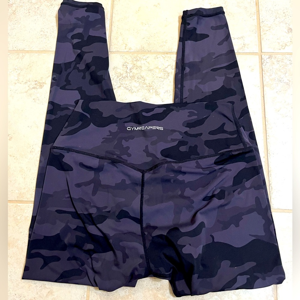 Gymreaper leggings, size large.